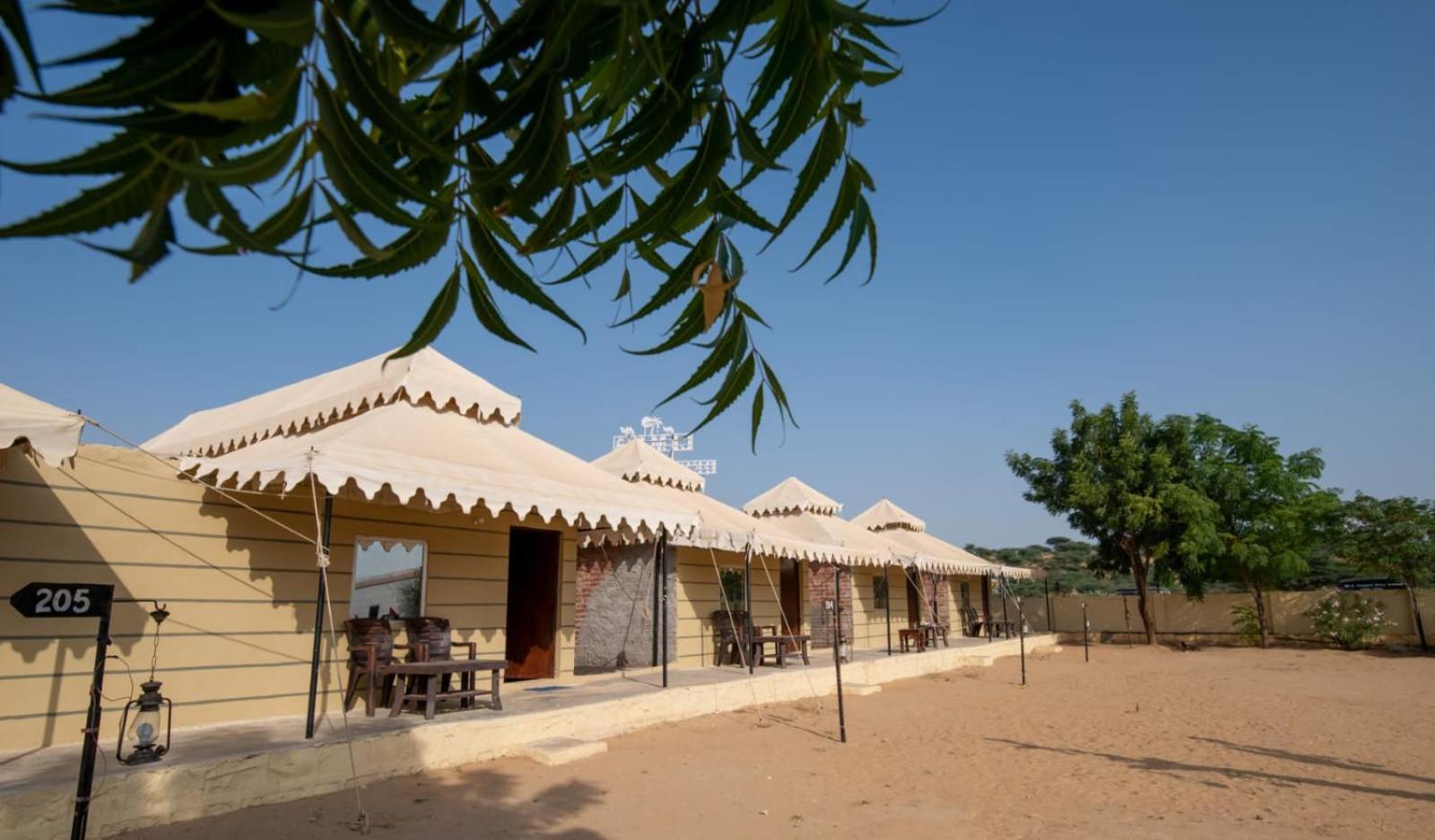 Star Desert Camp Jaisalmer Bagian luar foto
